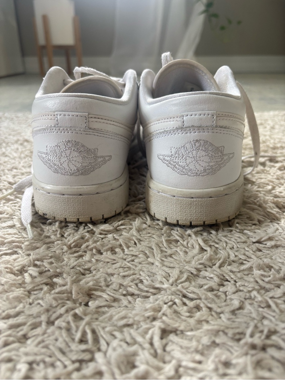 Womens Air Jordan 1 Low - Picture 6 of 10